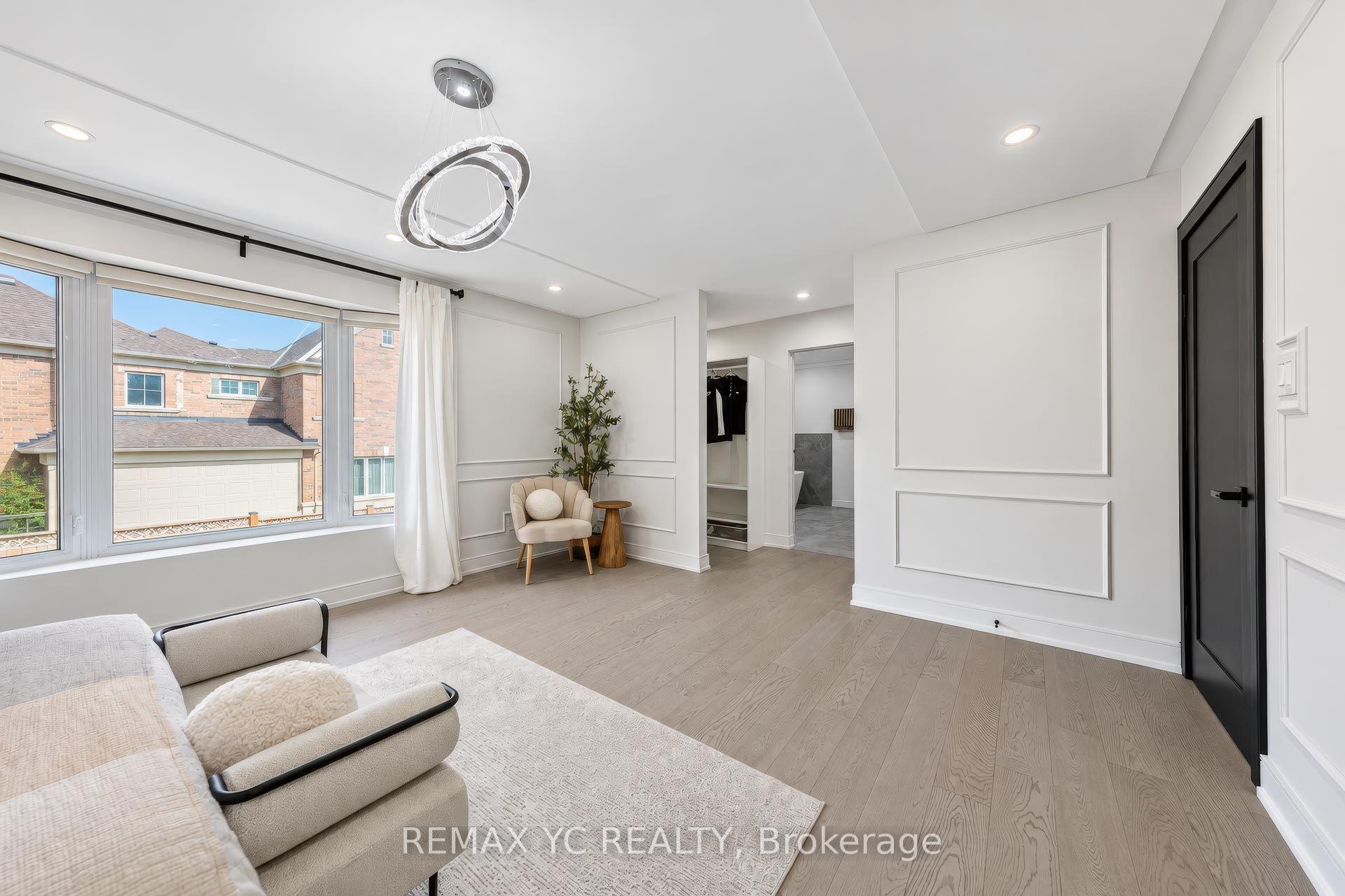 Photo 23 of 4 Simmons Crescent, Aurora, Aurora Highlands — HOMEH