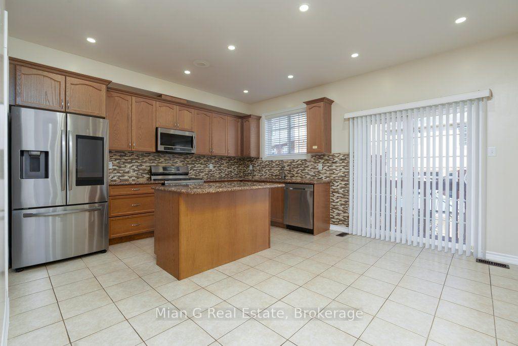 Photo 7 of 519 Miller Way E, Milton, Clarke — HOMEH
