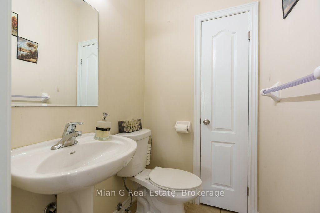 Photo 11 of 519 Miller Way E, Milton, Clarke — HOMEH