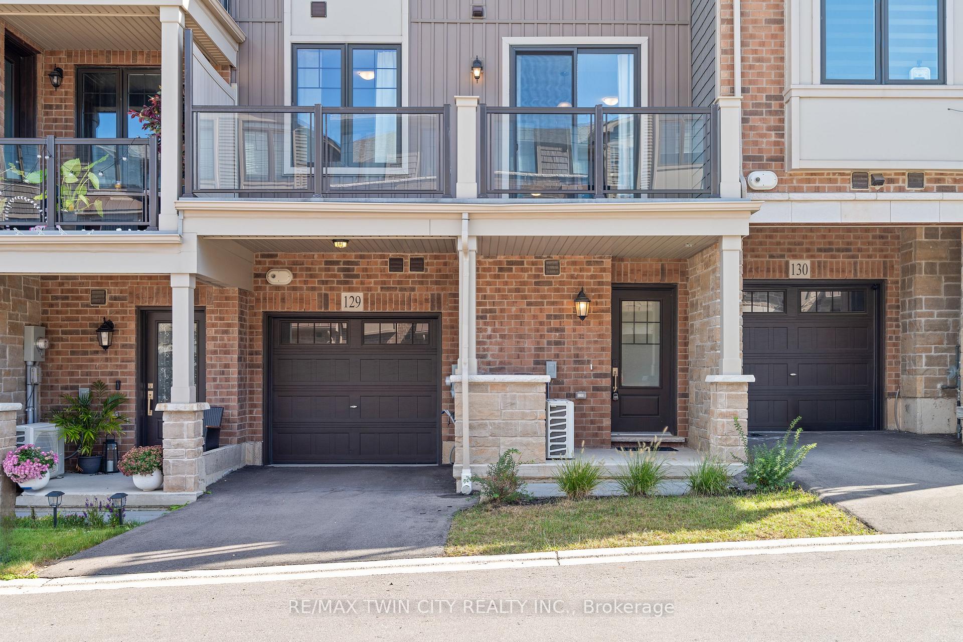 Photo 2 of Unit 129, 10 Birmingham Drive, Cambridge, Hagey — HOMEH