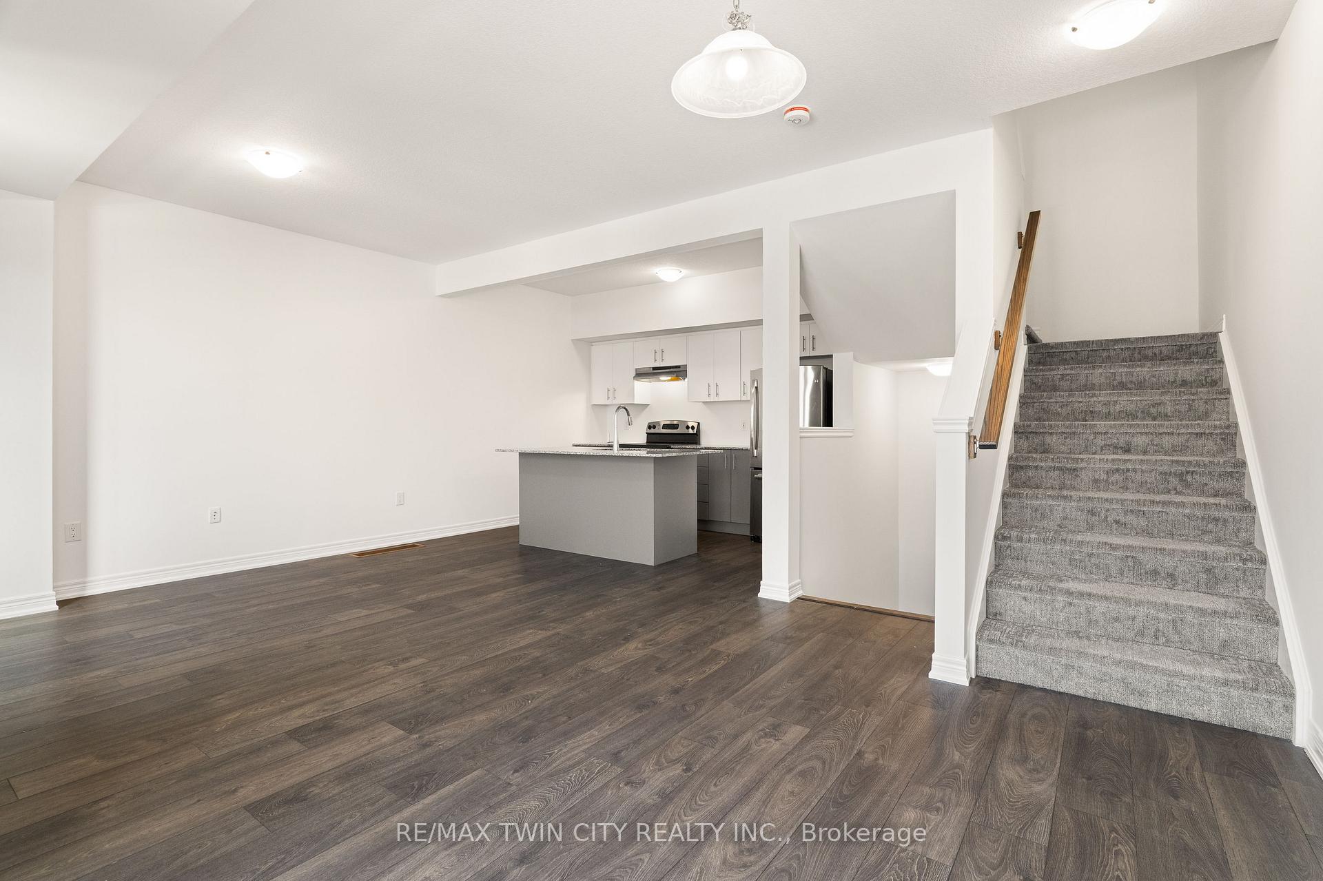 Photo 22 of Unit 129, 10 Birmingham Drive, Cambridge, Hagey — HOMEH