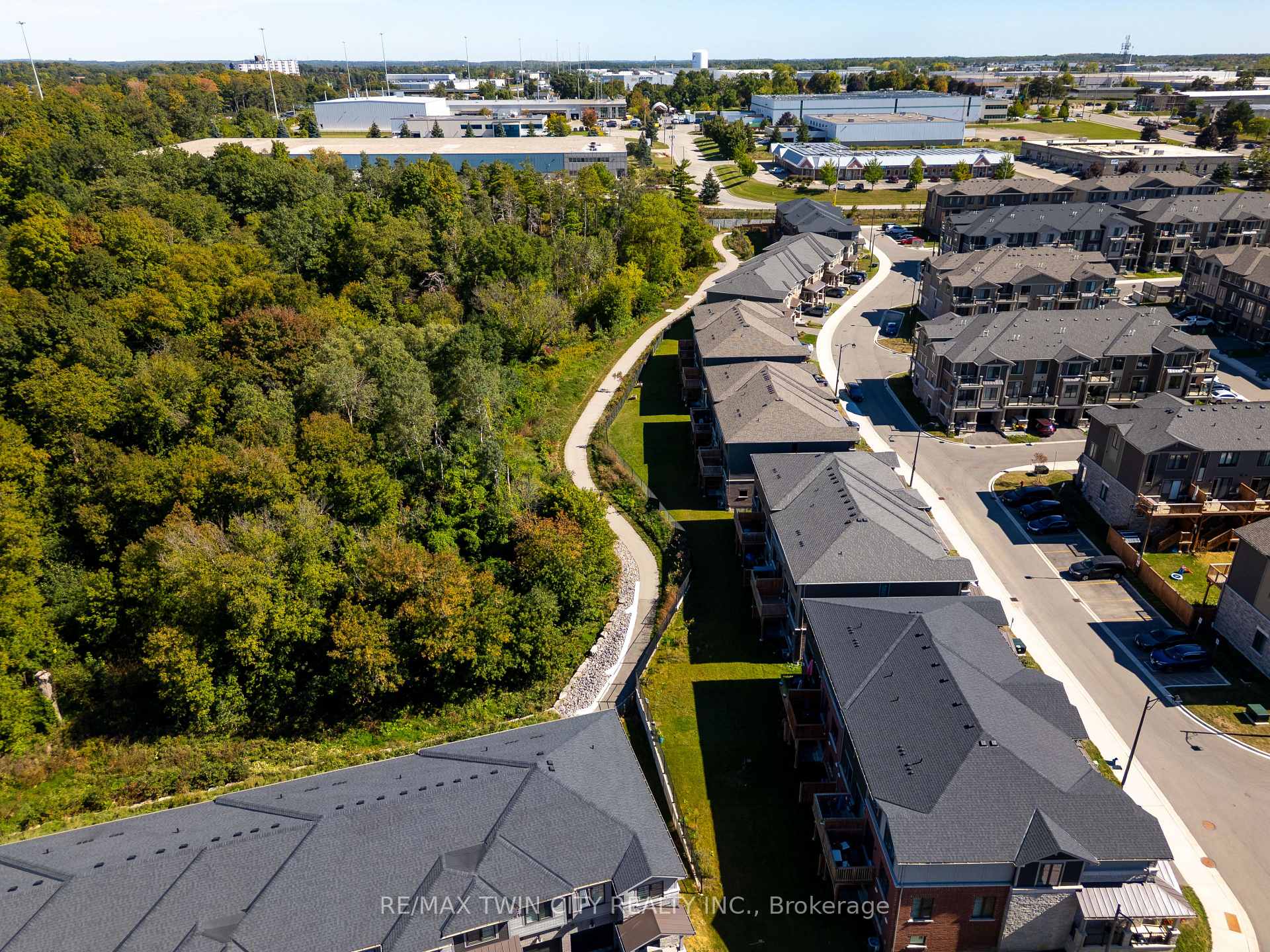 Photo 43 of Unit 129, 10 Birmingham Drive, Cambridge, Hagey — HOMEH