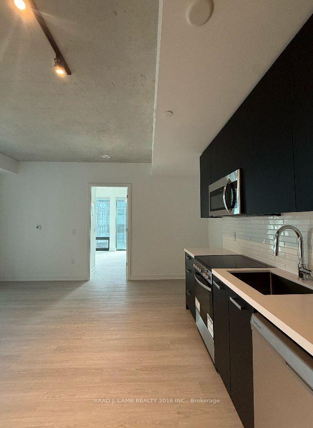 Photo 3 of Unit 602, 284 King Street E, Toronto, Moss Park — HOMEH