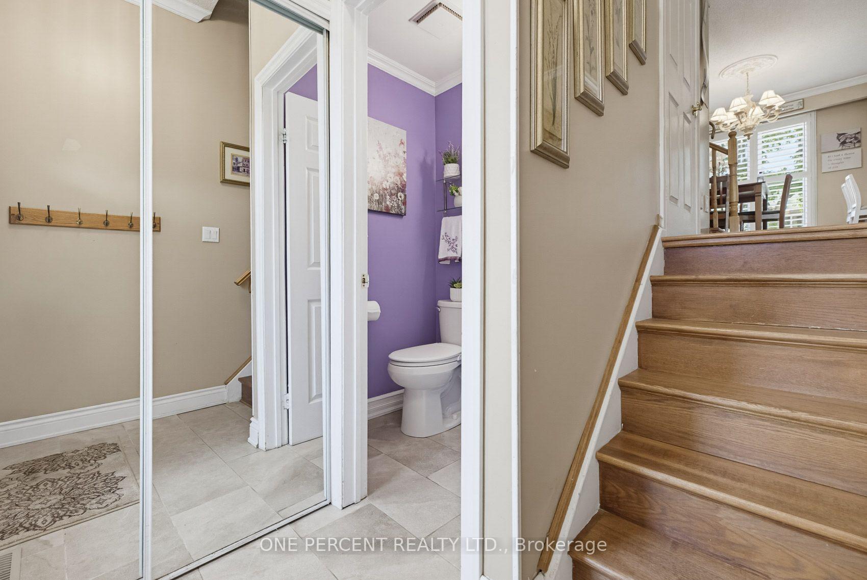 Photo 6 of 51 Courtleigh Square, Brampton, Heart Lake East — HOMEH