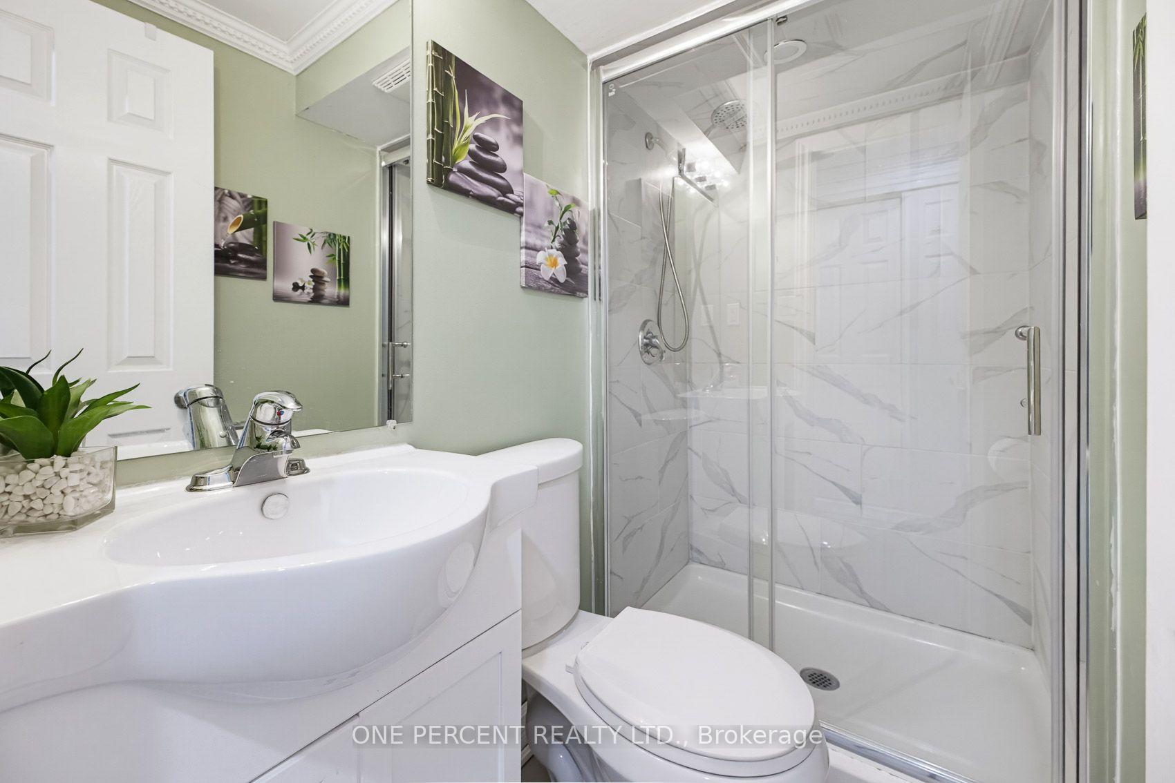 Photo 30 of 51 Courtleigh Square, Brampton, Heart Lake East — HOMEH
