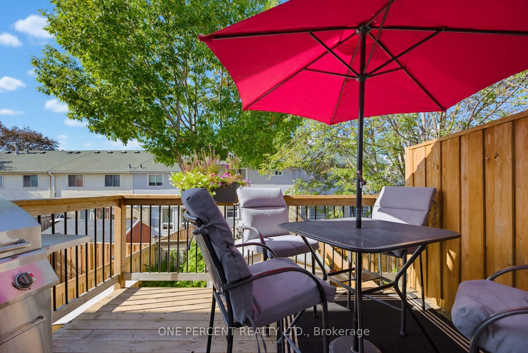 Photo 37 of 51 Courtleigh Square, Brampton, Heart Lake East — HOMEH