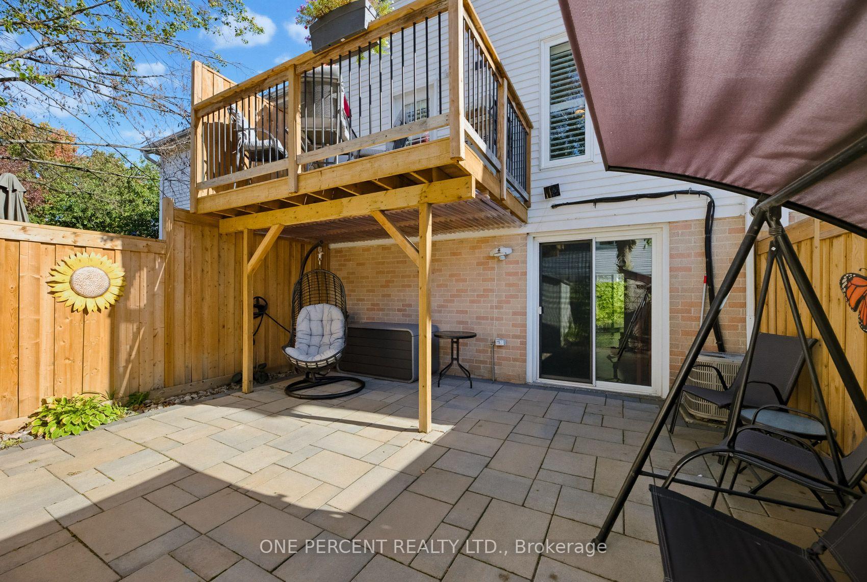 Photo 39 of 51 Courtleigh Square, Brampton, Heart Lake East — HOMEH