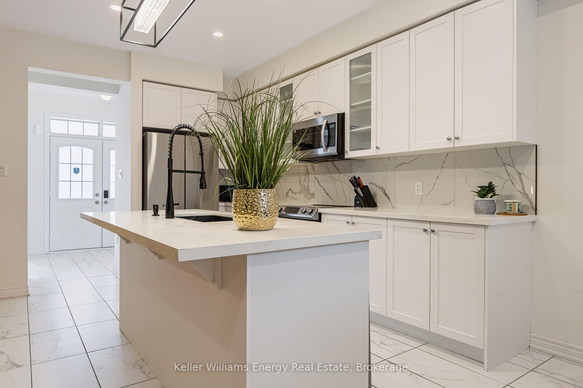 Photo 11 of 165 Coronation Road, Whitby, Rural Whitby — HOMEH