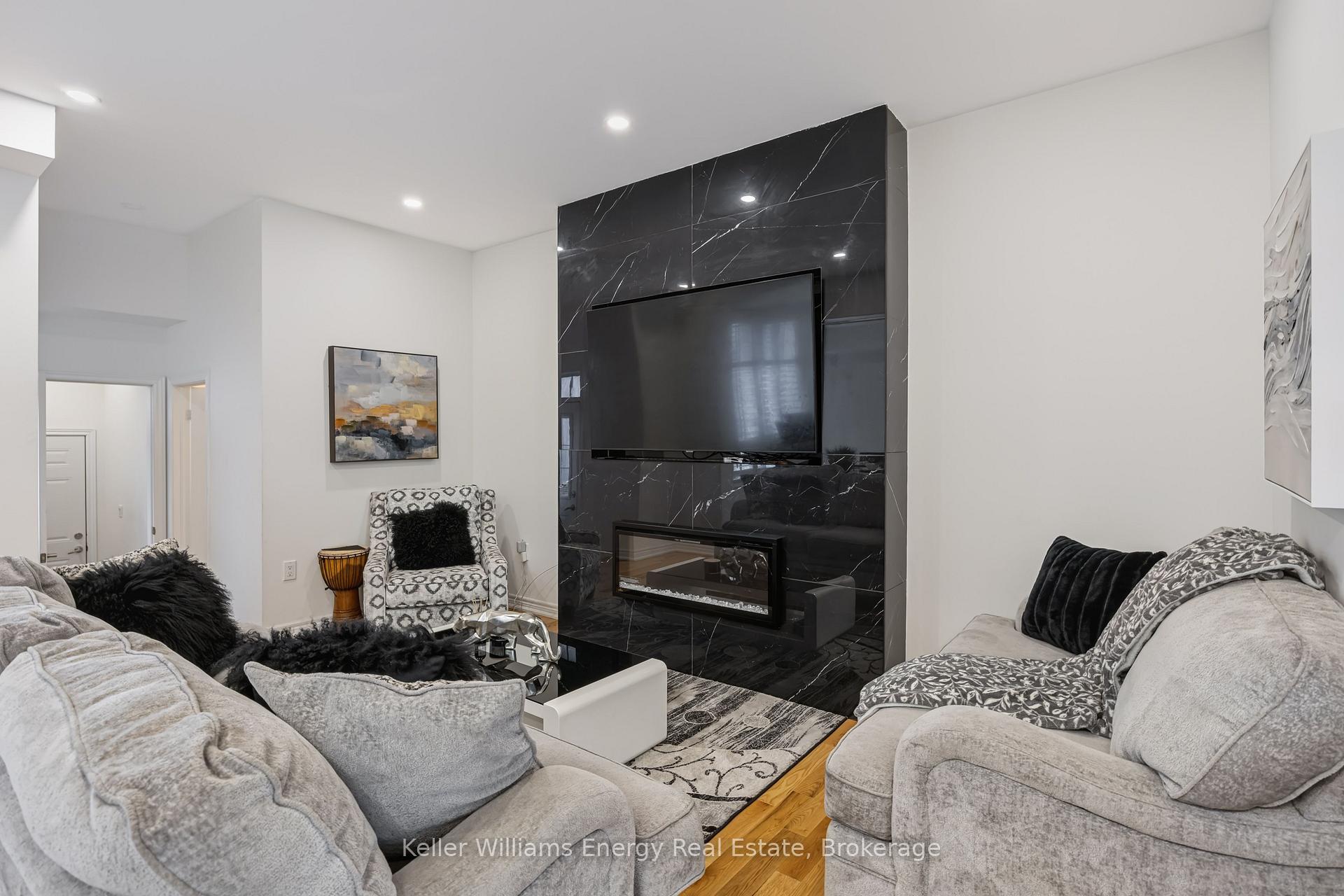 Photo 15 of 165 Coronation Road, Whitby, Rural Whitby — HOMEH