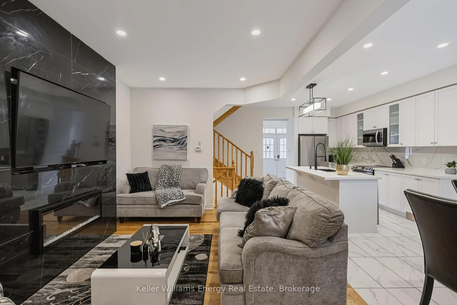 Photo 18 of 165 Coronation Road, Whitby, Rural Whitby — HOMEH