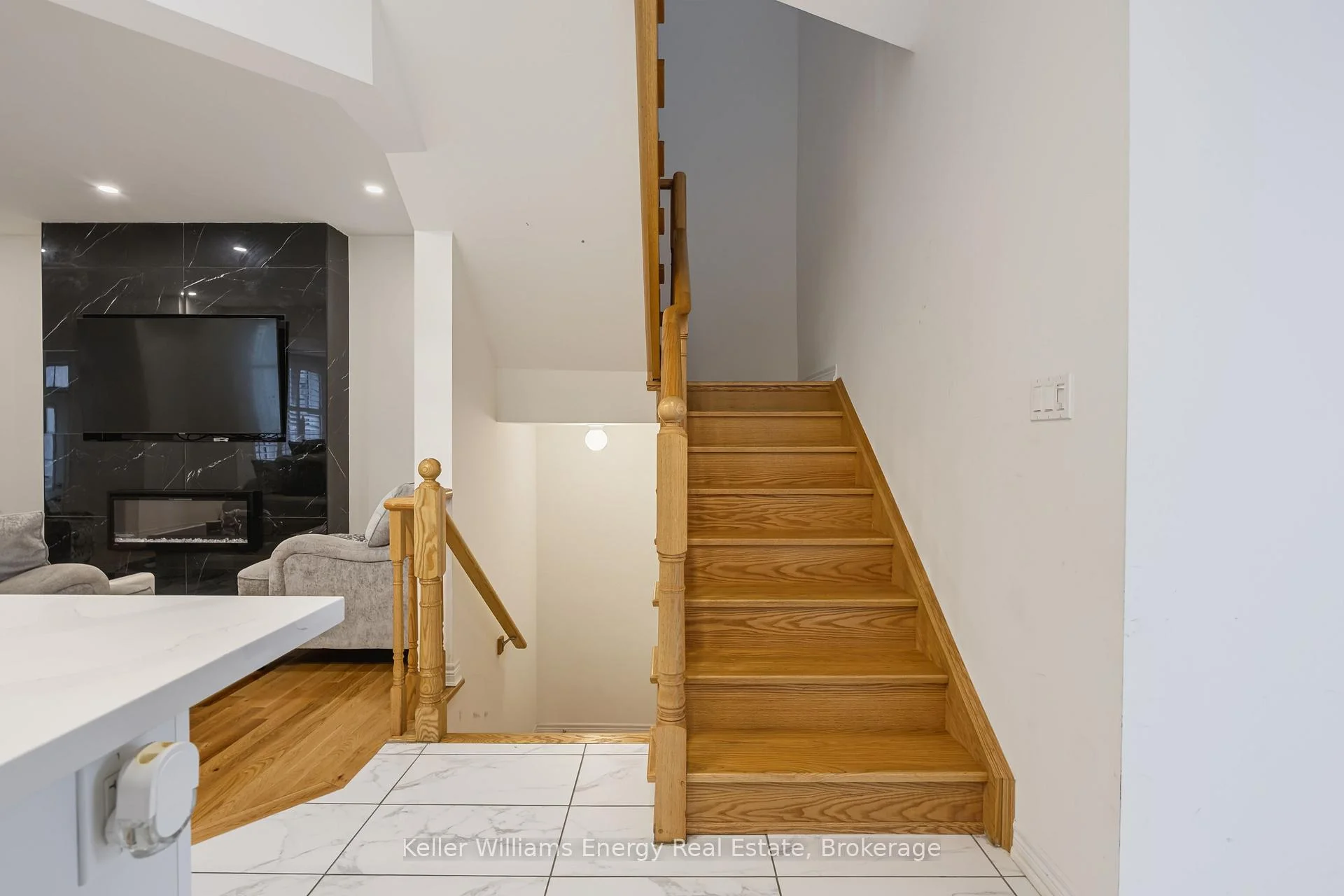 Photo 43 of 165 Coronation Road, Whitby, Rural Whitby — HOMEH