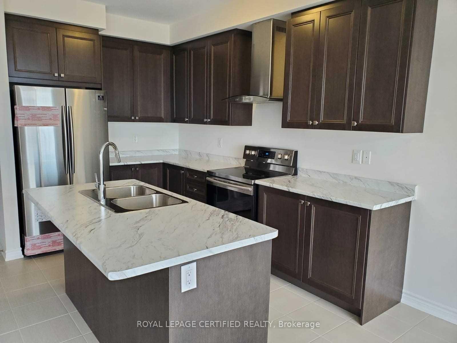 Photo 7 of 21 Munro Circle, Brantford, Empire South — HOMEH