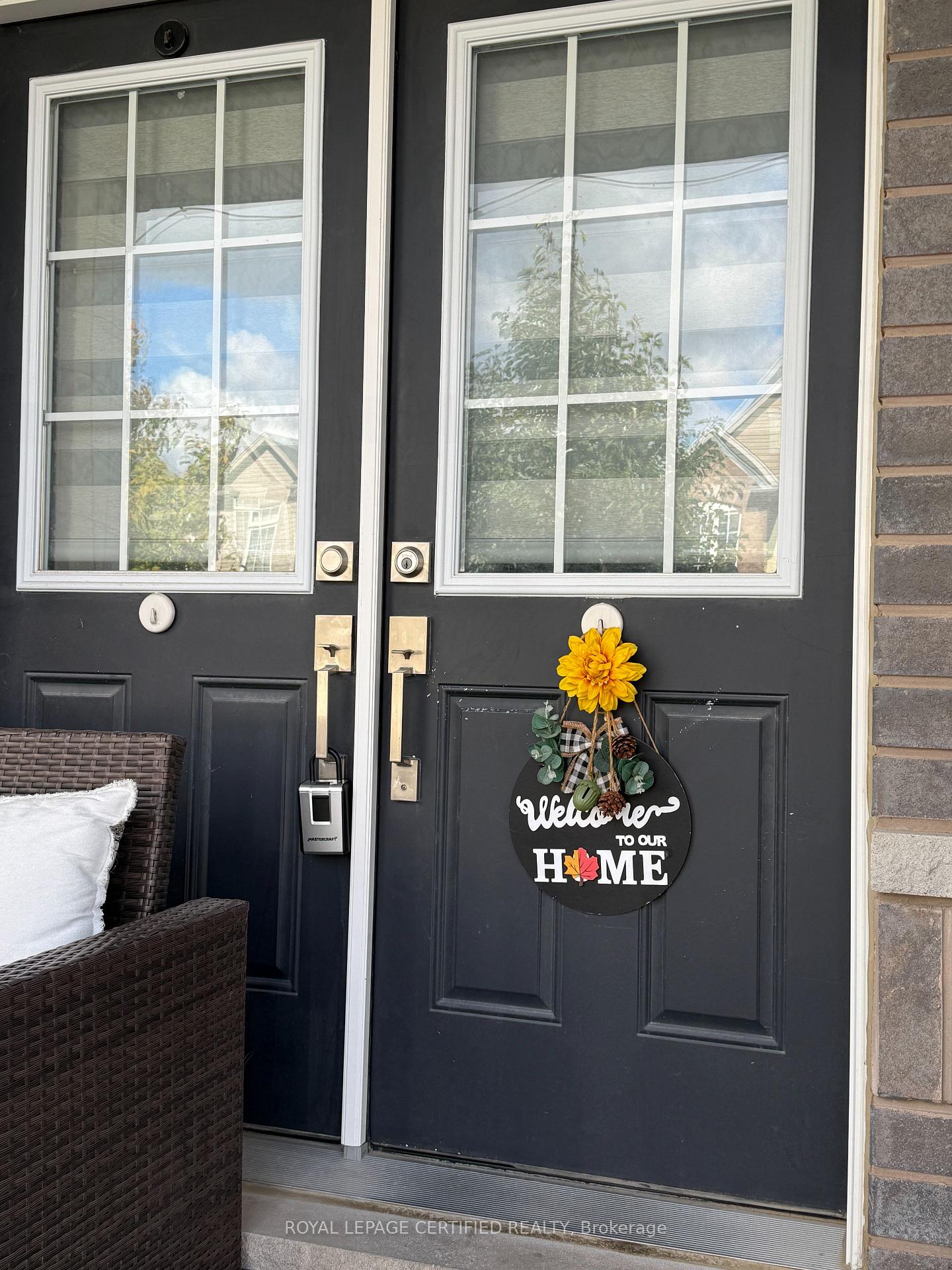 Photo 24 of 21 Munro Circle, Brantford, Empire South — HOMEH