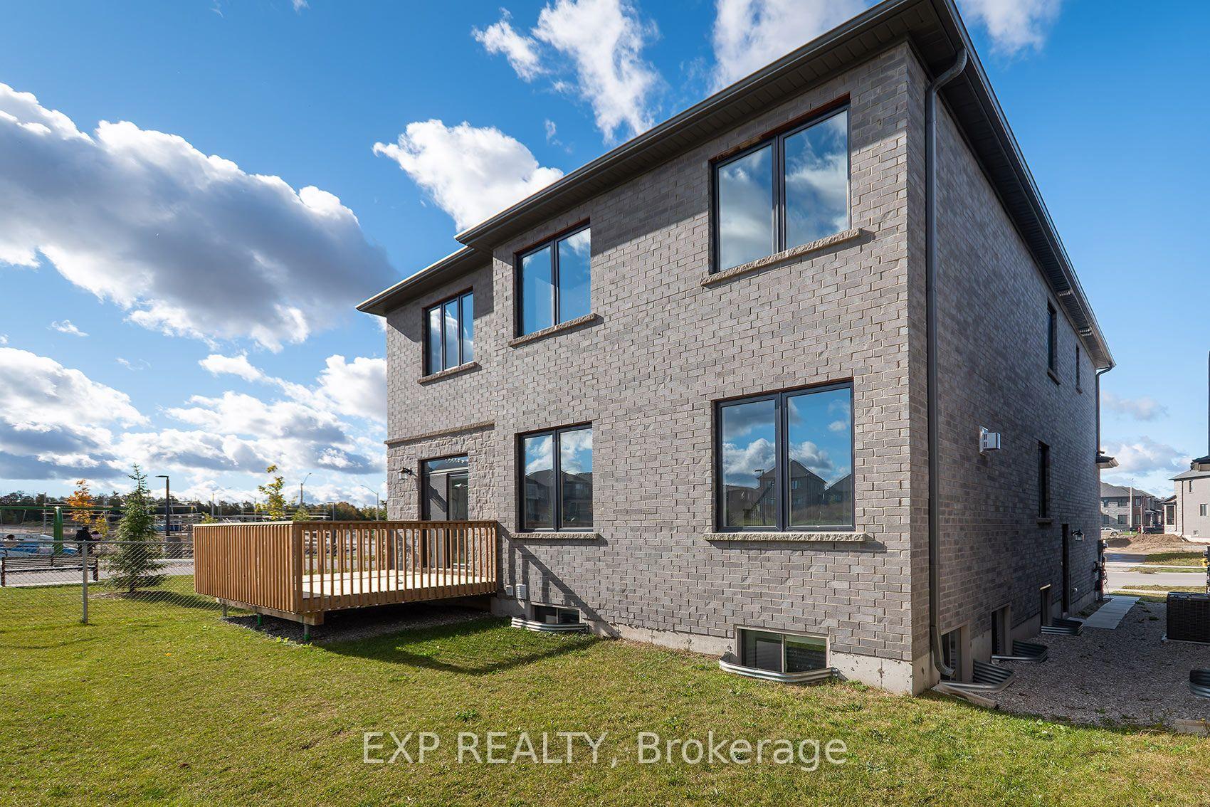 Photo 46 of 40 Lally Terrace, Barrie, Rural Barrie Southeast — HOMEH