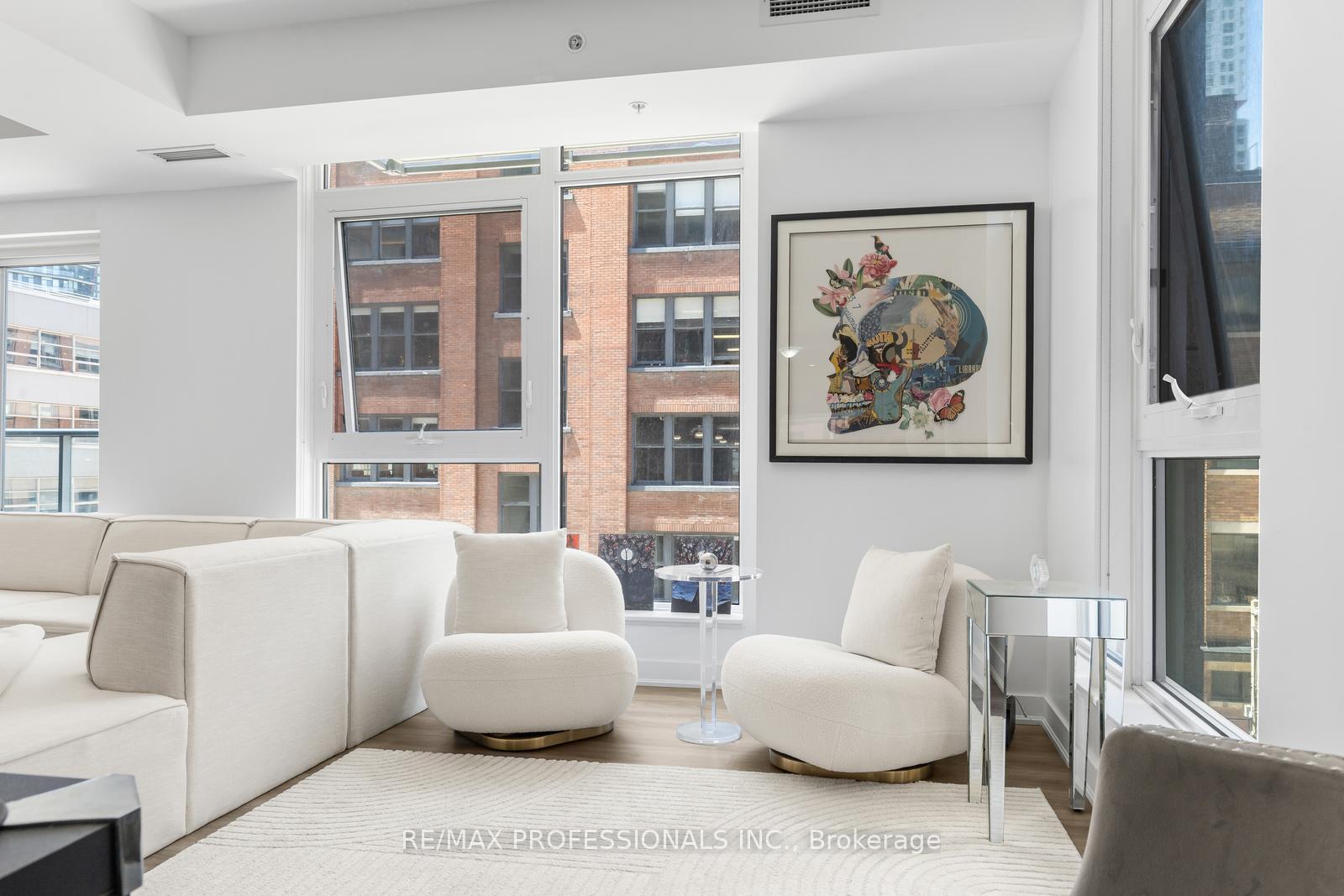 Photo 18 of Unit 325, 30 Nelson Street, Toronto, Waterfront Communities — HOMEH