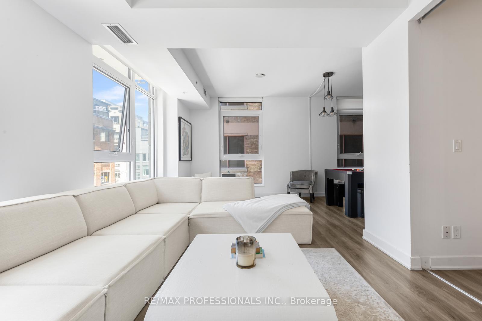 Photo 21 of Unit 325, 30 Nelson Street, Toronto, Waterfront Communities — HOMEH