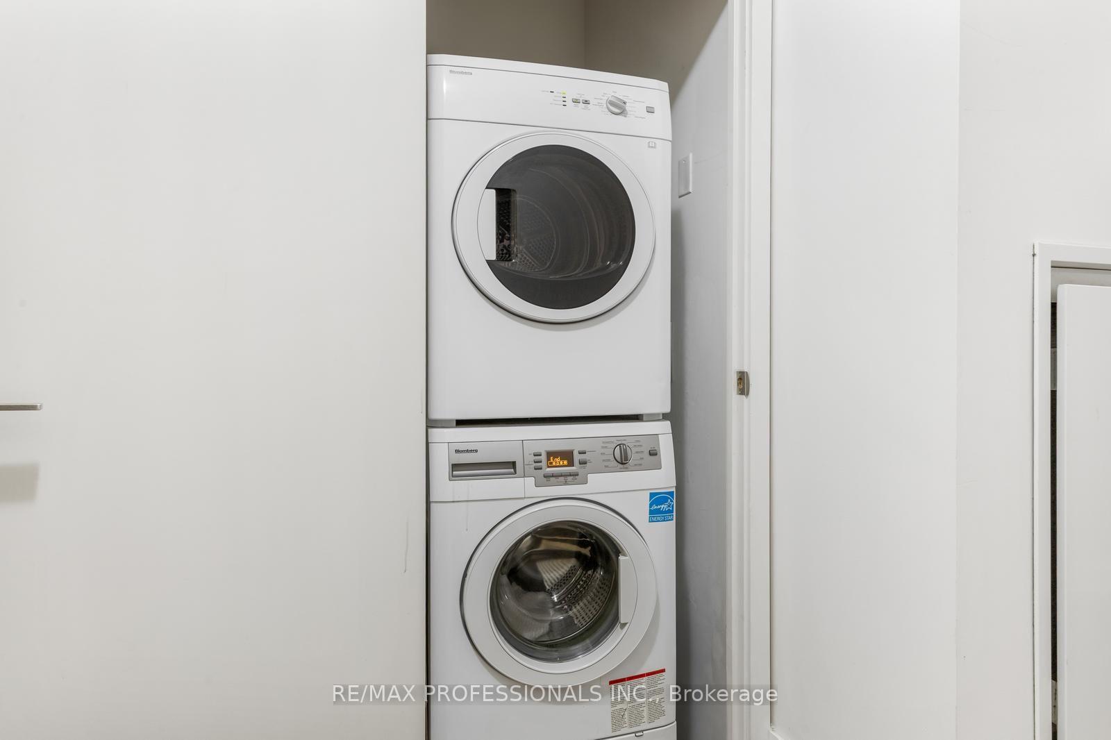 Photo 31 of Unit 325, 30 Nelson Street, Toronto, Waterfront Communities — HOMEH