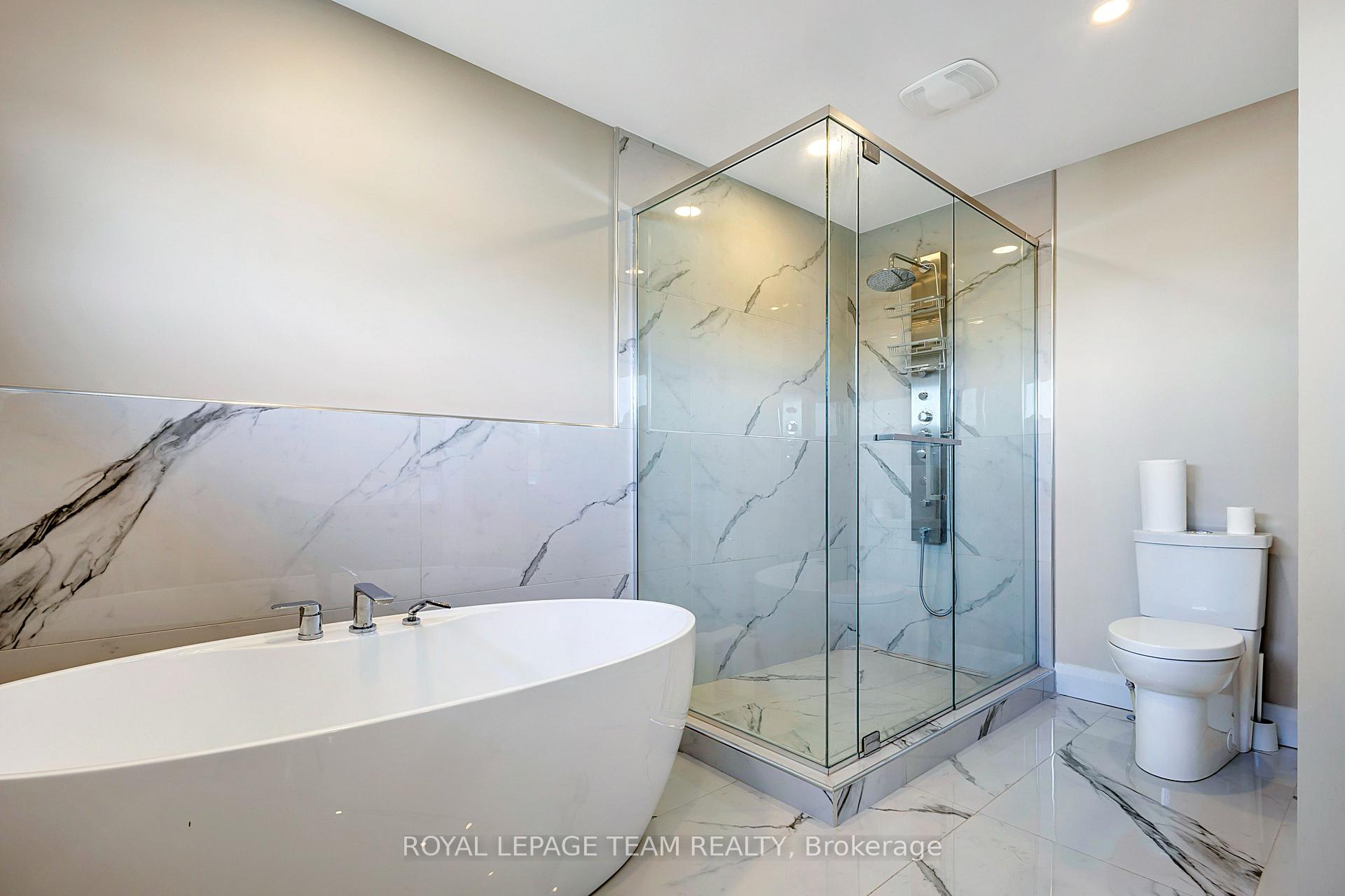 Photo 18 of 348 Abbeydale Circle, Ottawa, Kanata - Morgan's Grant/South March — HOMEH
