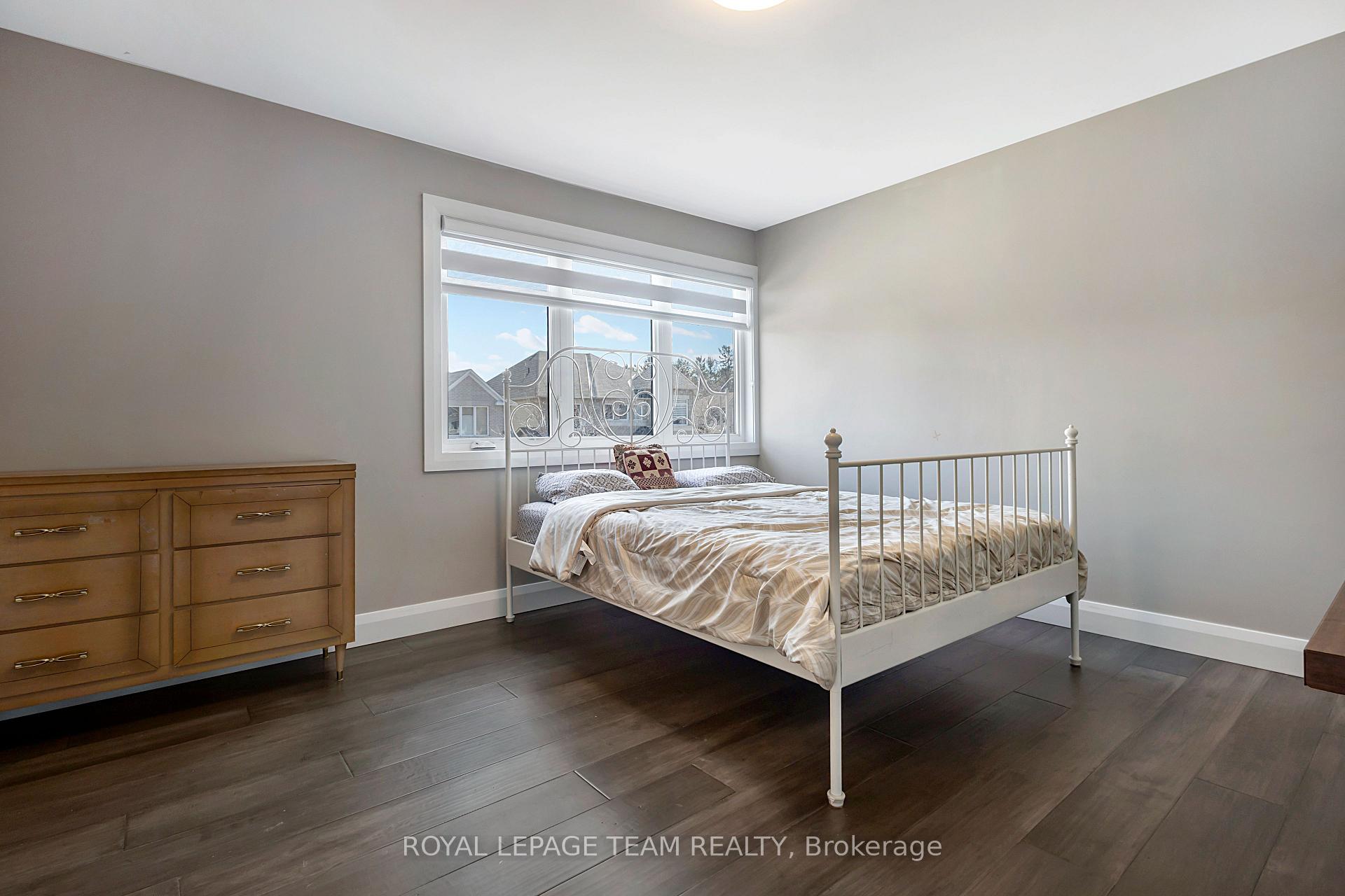 Photo 21 of 348 Abbeydale Circle, Ottawa, Kanata - Morgan's Grant/South March — HOMEH