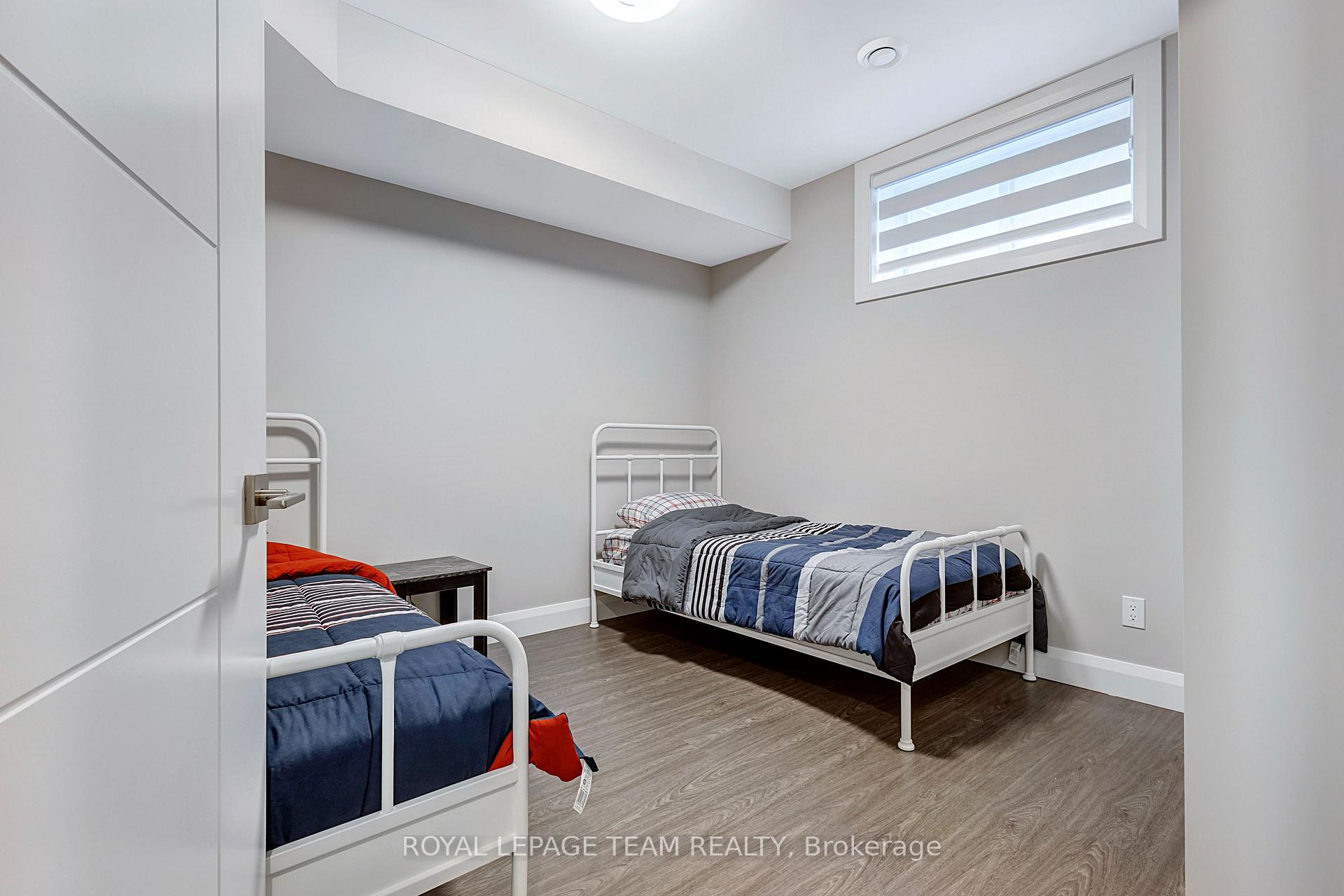 Photo 34 of 348 Abbeydale Circle, Ottawa, Kanata - Morgan's Grant/South March — HOMEH
