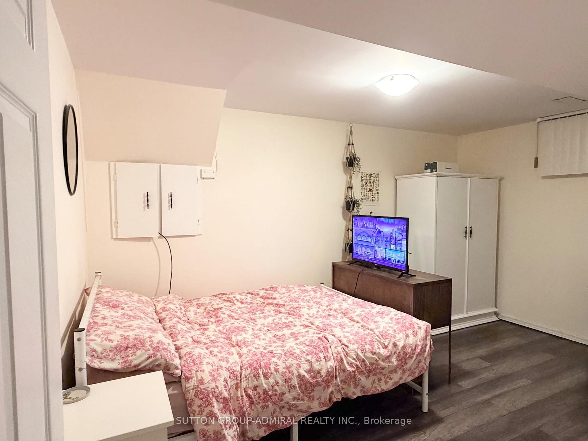 Photo 7 of 93 North Ridge Road, Vaughan, West Woodbridge — HOMEH