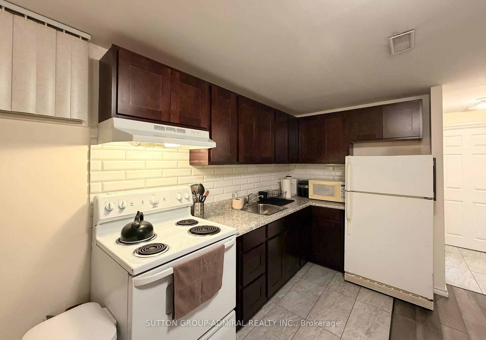 Photo 13 of 93 North Ridge Road, Vaughan, West Woodbridge — HOMEH