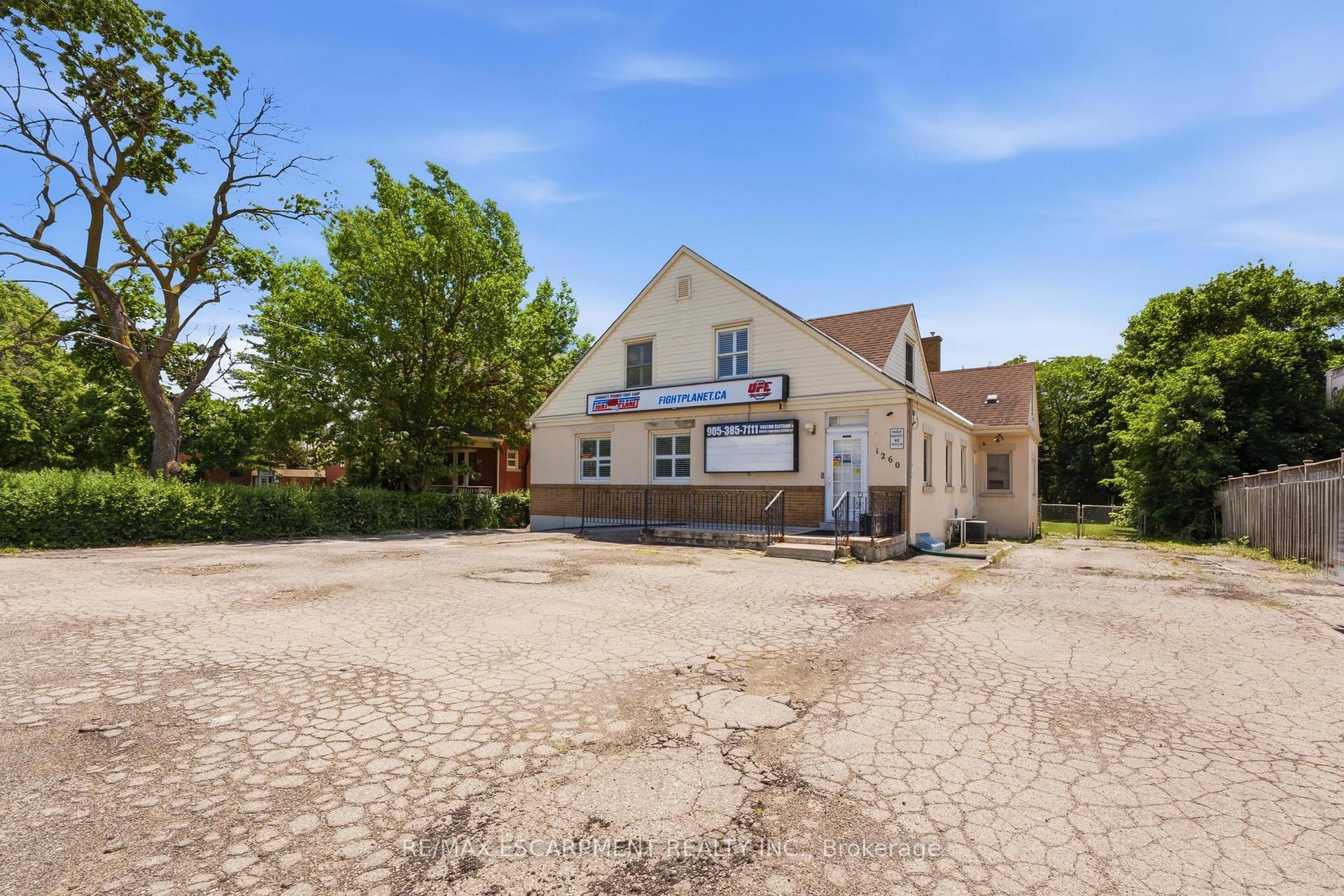 Photo 2 of 1260 Highway 8, Hamilton, Winona — HOMEH