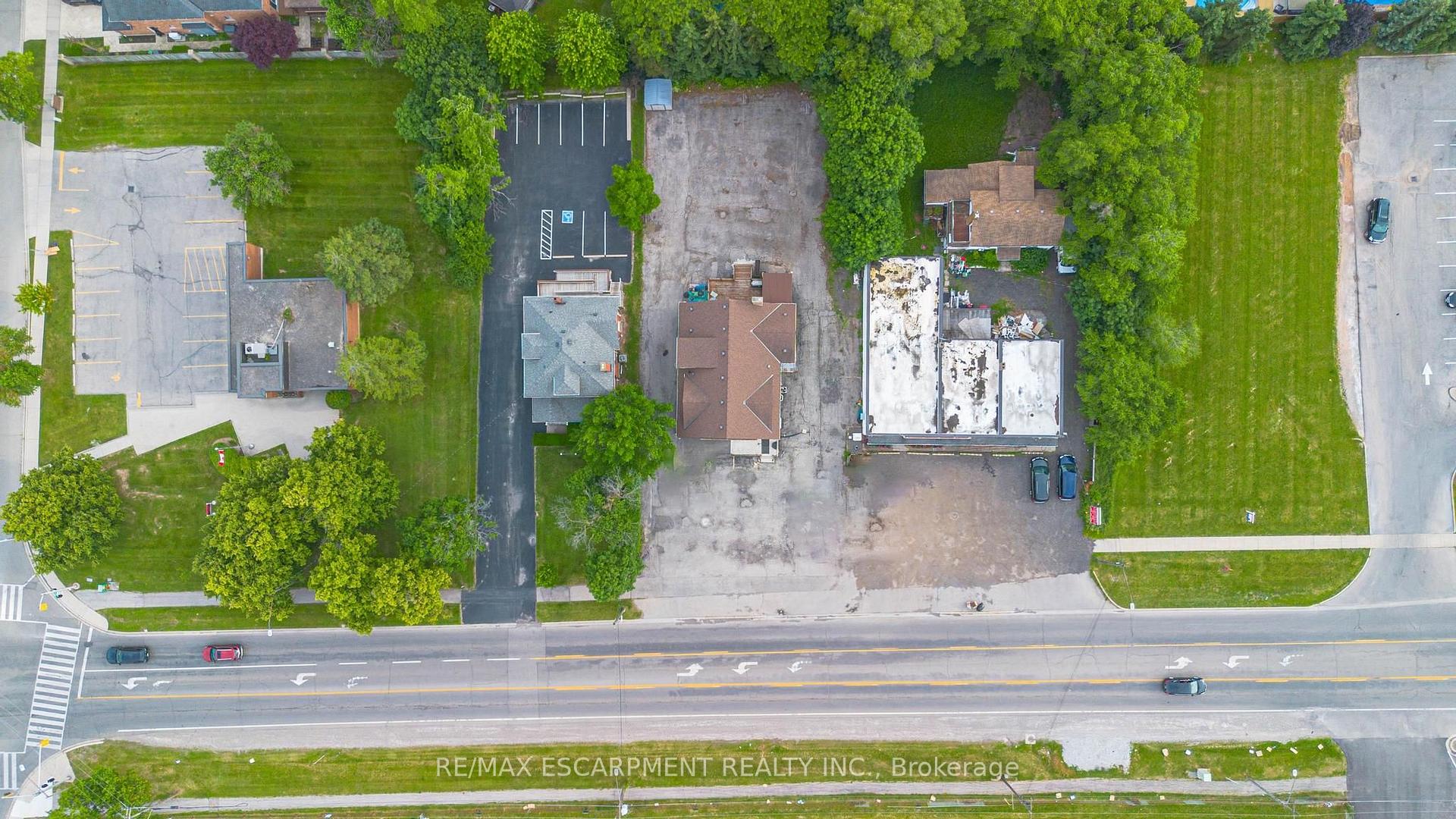 Photo 3 of 1260 Highway 8, Hamilton, Winona — HOMEH