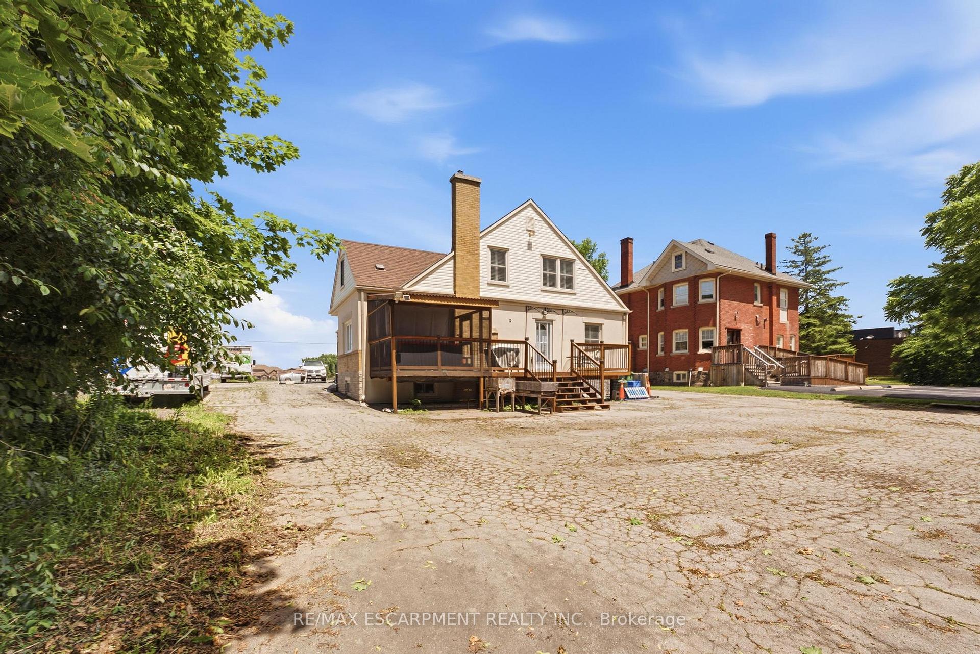 Photo 33 of 1260 Highway 8, Hamilton, Winona — HOMEH