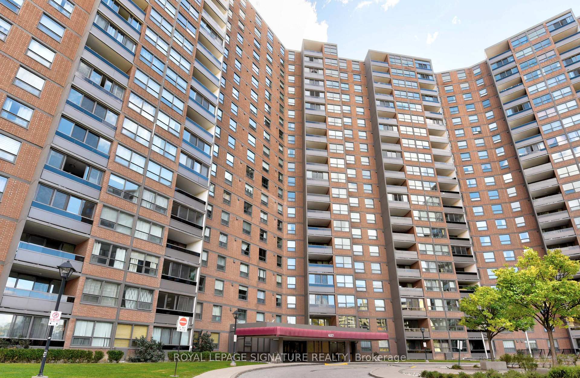 Photo of Unit 1507, 627 The West Mall