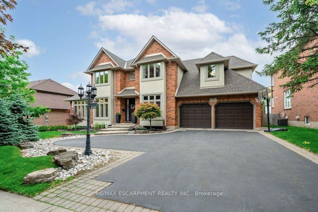 Photo 3 of 447 Golf Links Road, Hamilton, Ancaster — HOMEH