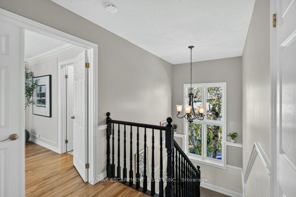 Photo 23 of 447 Golf Links Road, Hamilton, Ancaster — HOMEH