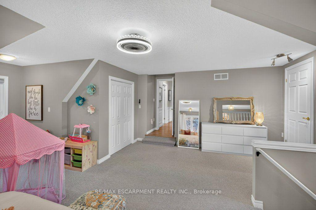 Photo 34 of 447 Golf Links Road, Hamilton, Ancaster — HOMEH