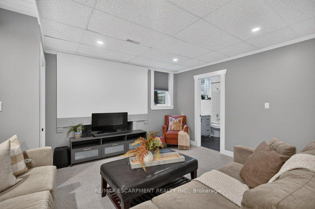 Photo 37 of 447 Golf Links Road, Hamilton, Ancaster — HOMEH