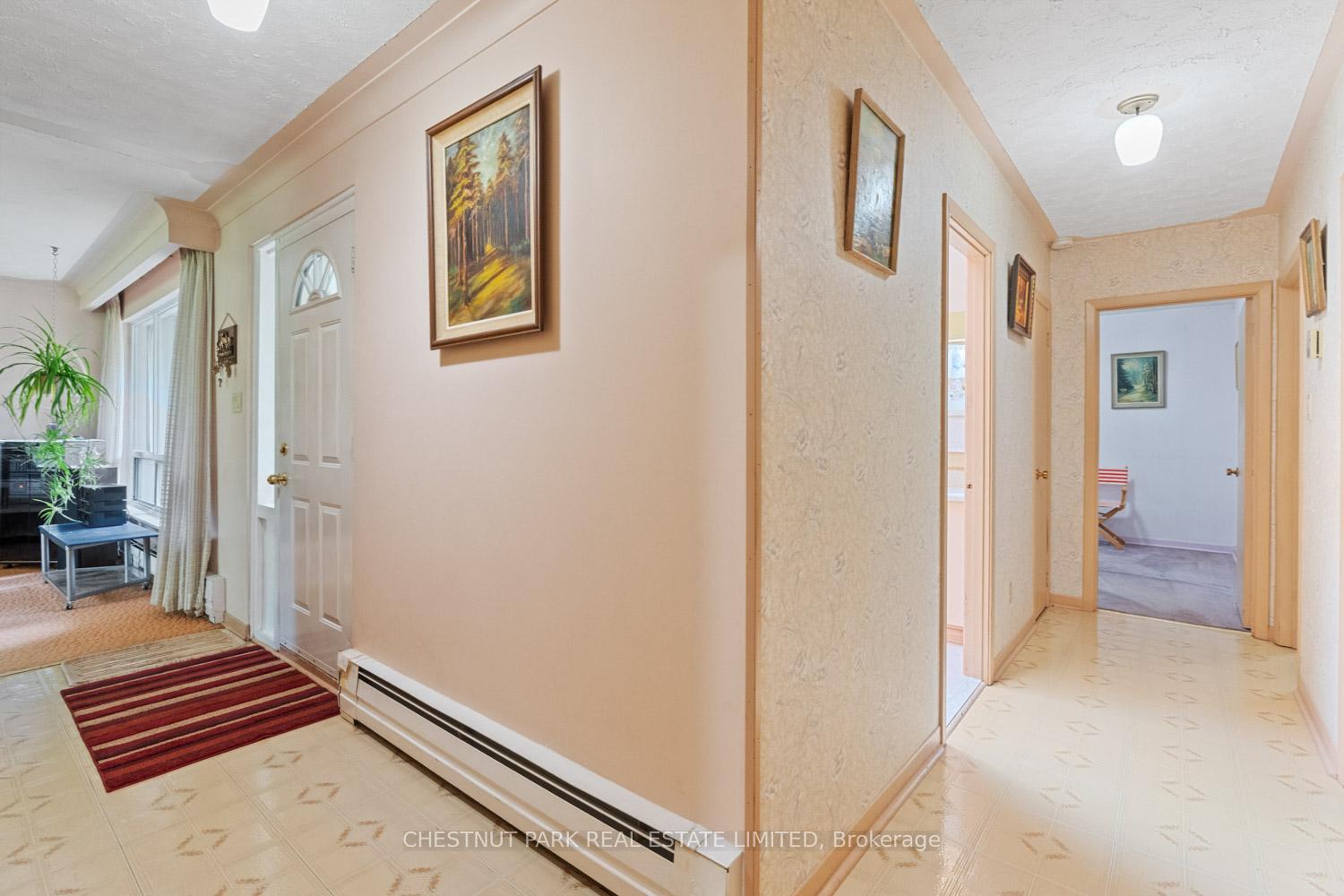 Photo 11 of 2 Gallacher Avenue, Richmond Hill, Oak Ridges — HOMEH