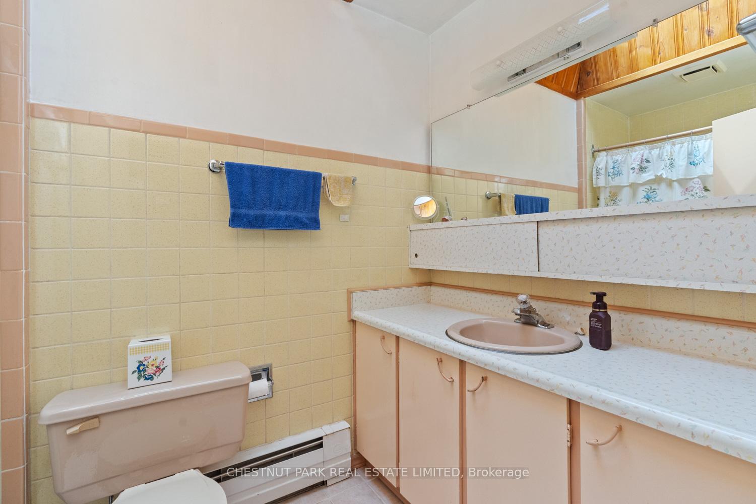 Photo 12 of 2 Gallacher Avenue, Richmond Hill, Oak Ridges — HOMEH
