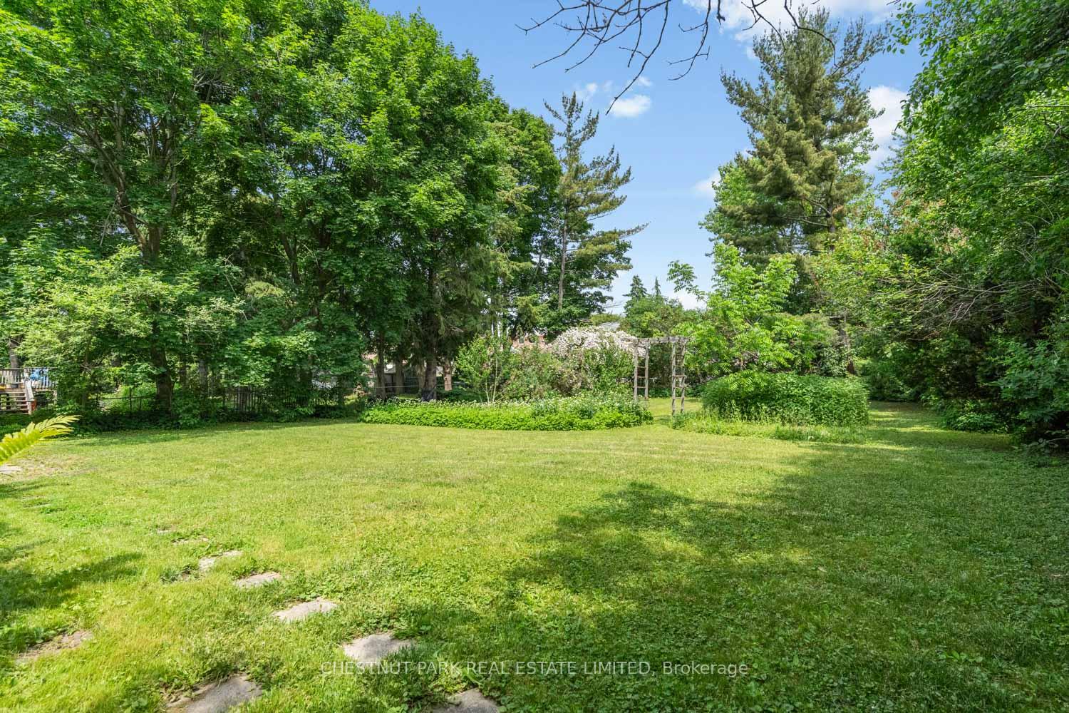 Photo 30 of 2 Gallacher Avenue, Richmond Hill, Oak Ridges — HOMEH