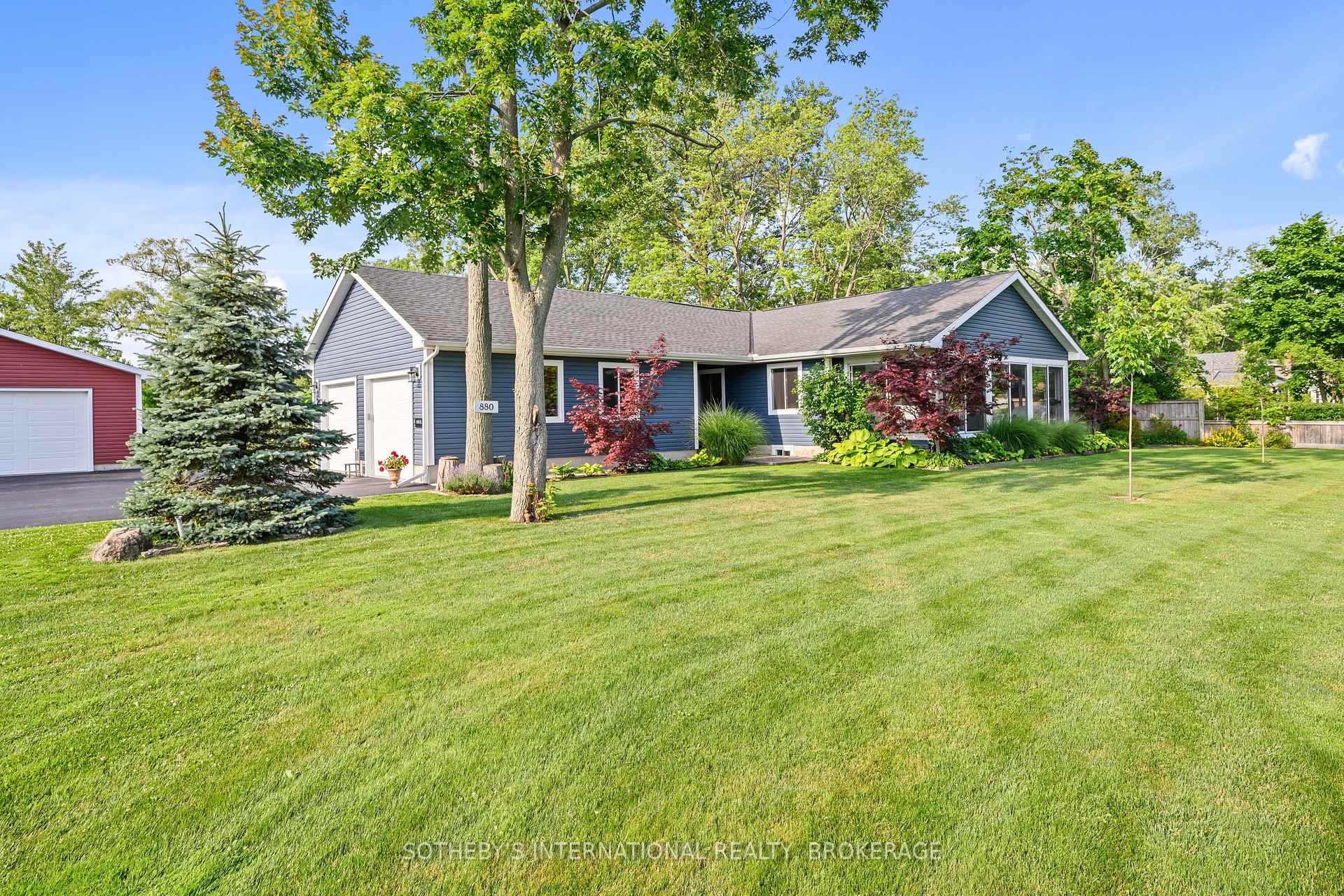 Photo 4 of 880 Edgemere Road, Fort Erie, Crescent Park — HOMEH