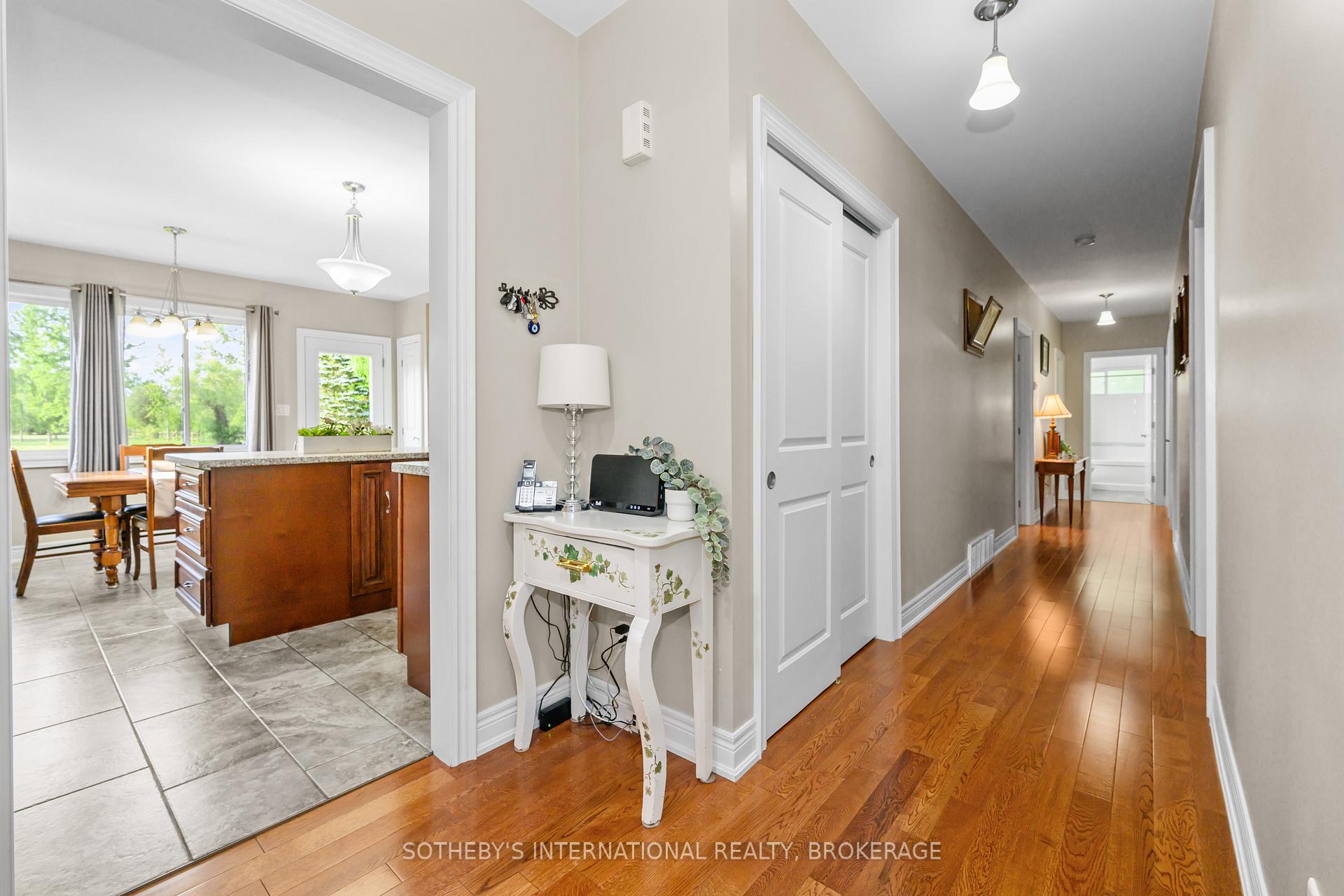 Photo 11 of 880 Edgemere Road, Fort Erie, Crescent Park — HOMEH