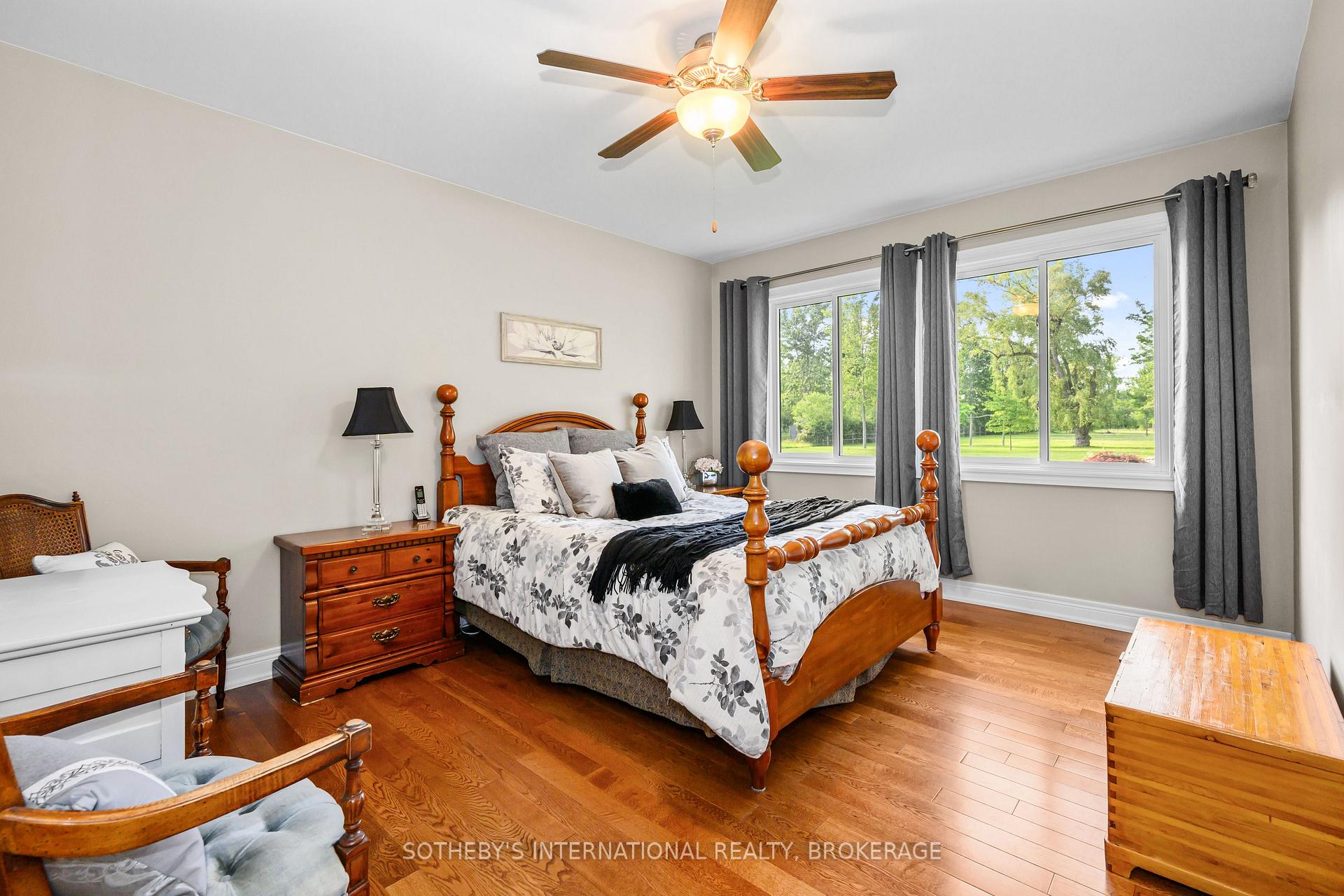 Photo 25 of 880 Edgemere Road, Fort Erie, Crescent Park — HOMEH
