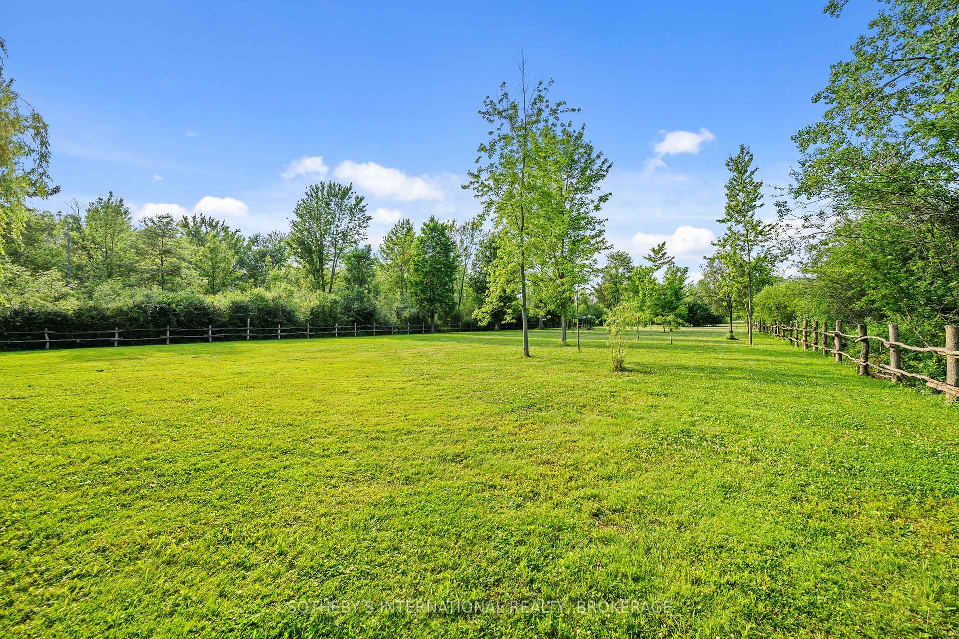 Photo 37 of 880 Edgemere Road, Fort Erie, Crescent Park — HOMEH