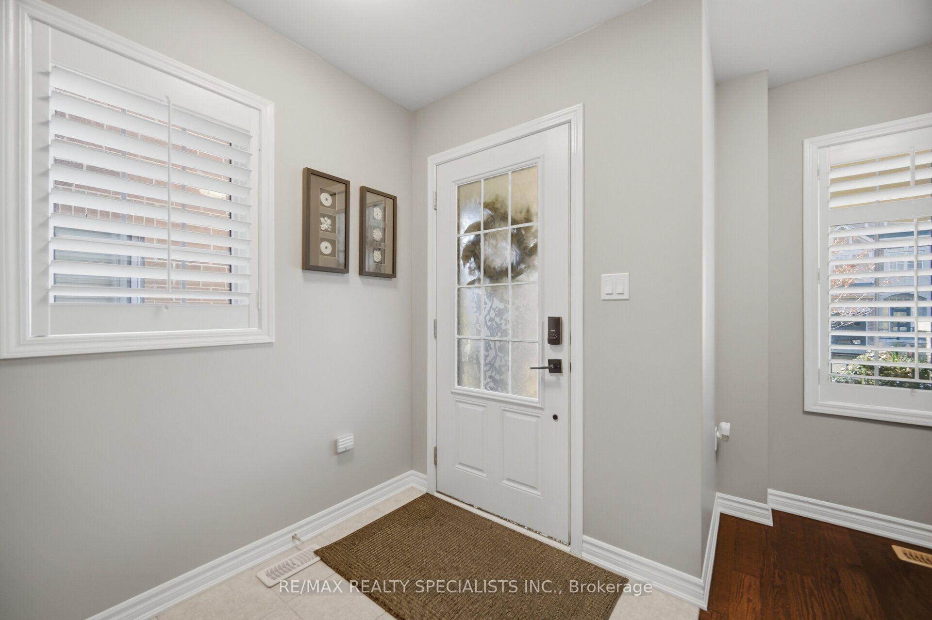 Photo 7 of 108 Leiterman Drive, Milton, Willmott — HOMEH
