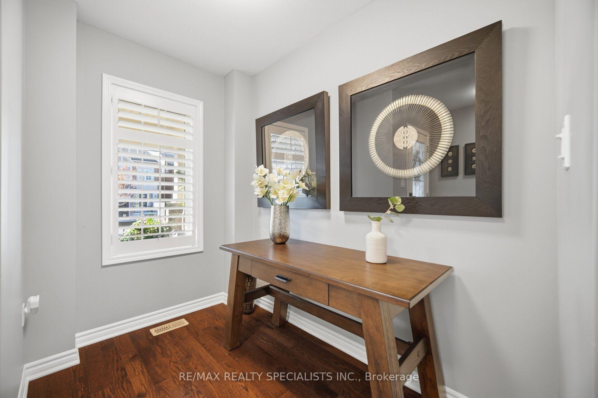 Photo 8 of 108 Leiterman Drive, Milton, Willmott — HOMEH