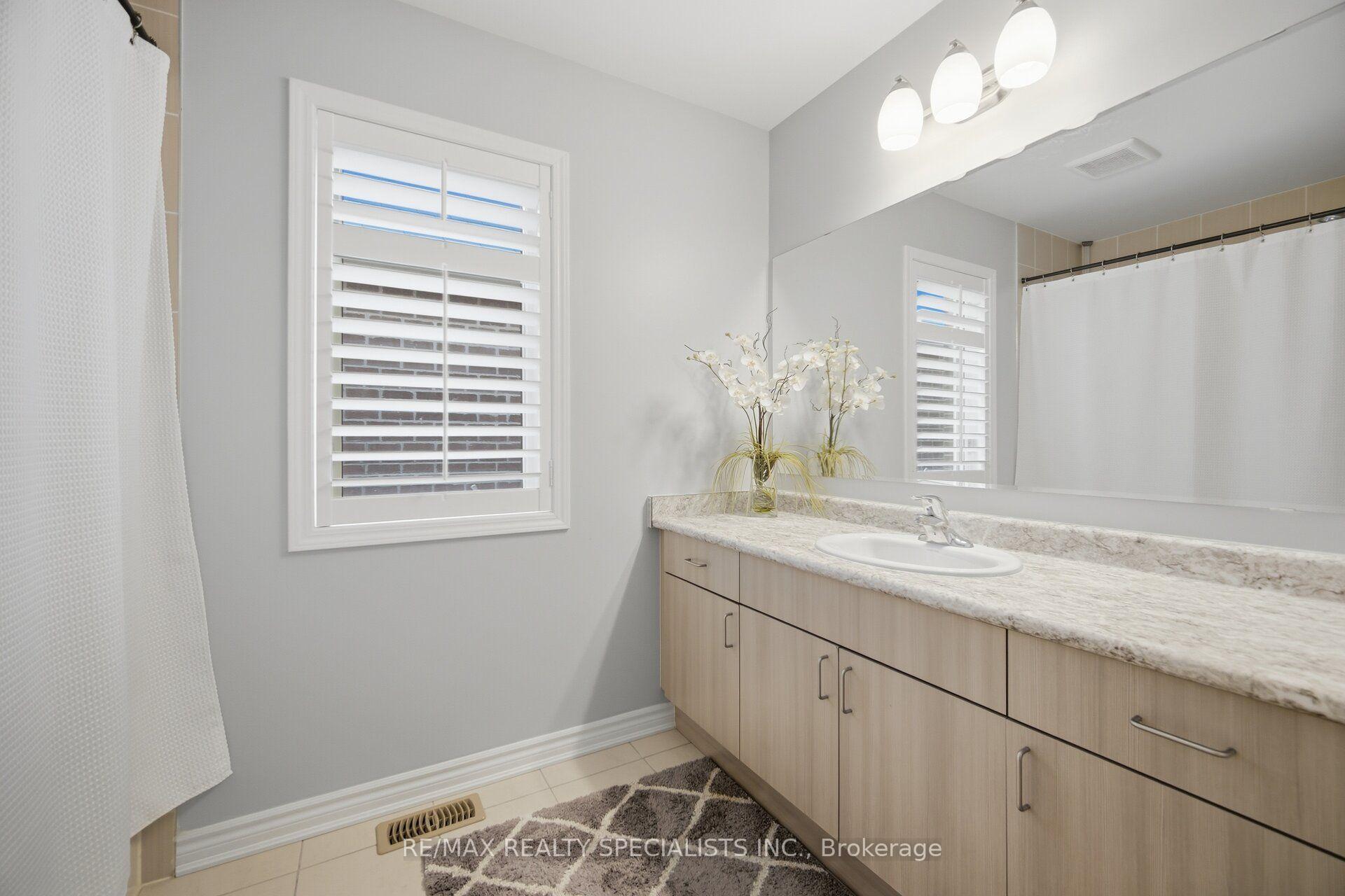 Photo 30 of 108 Leiterman Drive, Milton, Willmott — HOMEH