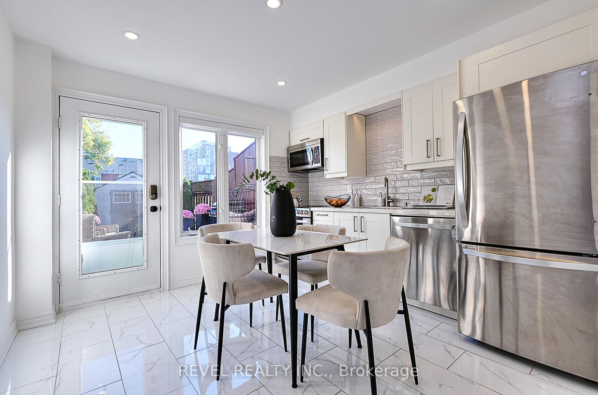 Photo 5 of 399 Perth Avenue, Toronto, Dovercourt-Wallace Emerson-Junction — HOMEH