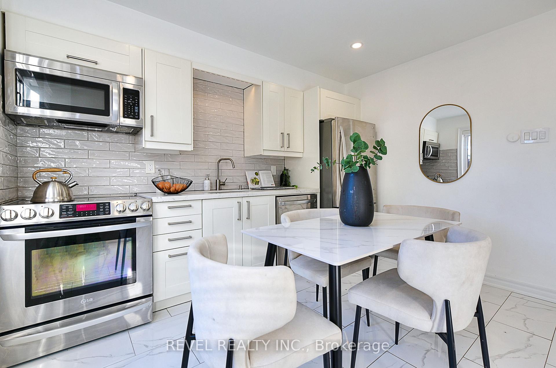 Photo 6 of 399 Perth Avenue, Toronto, Dovercourt-Wallace Emerson-Junction — HOMEH