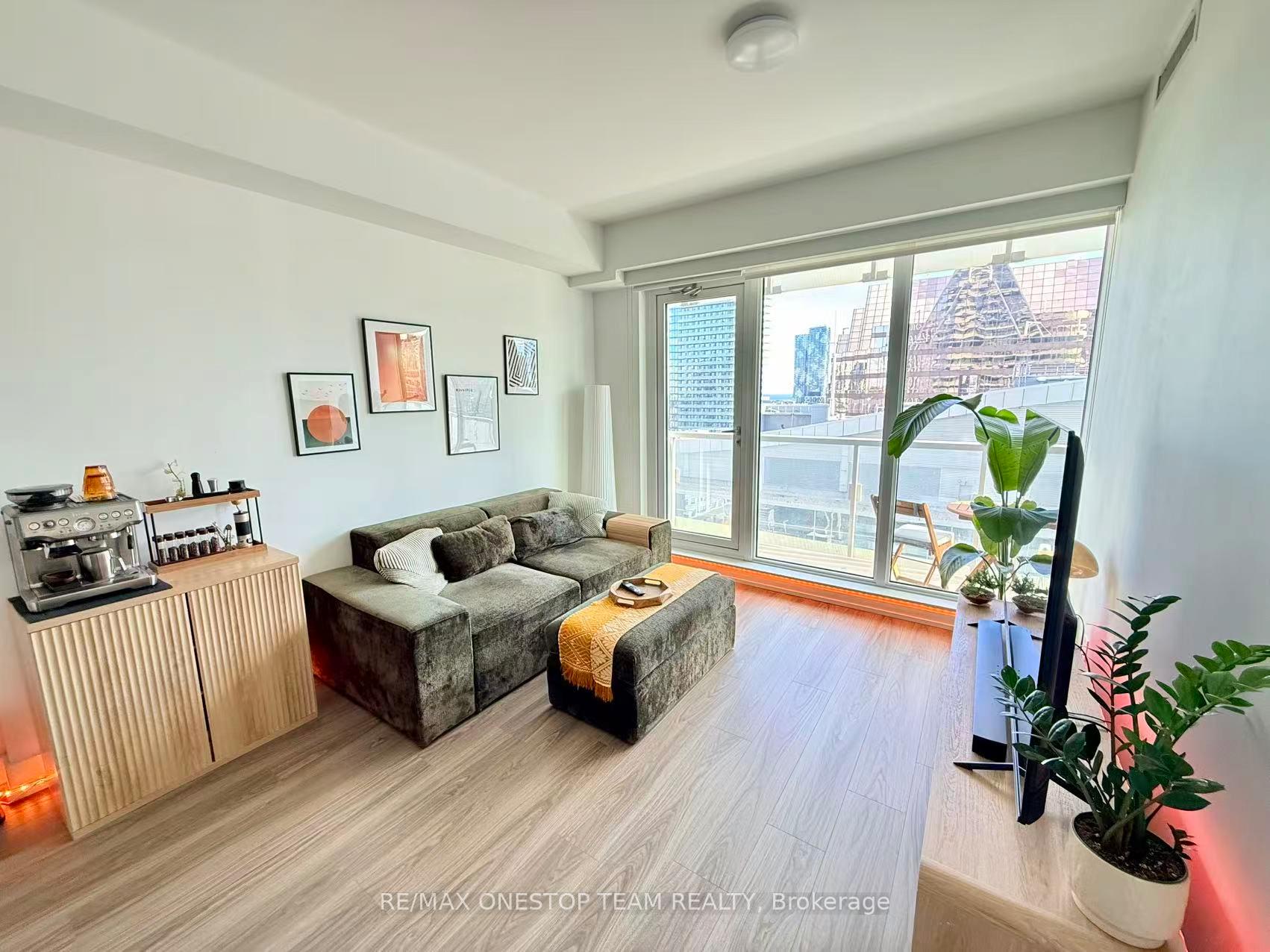 Photo 3 of Unit 2607, 197 Yonge Street, Toronto, Church-Yonge Corridor — HOMEH