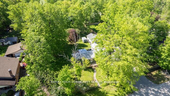 Photo 3 of 781 Edward Street, Innisfil, Rural Innisfil — HOMEH