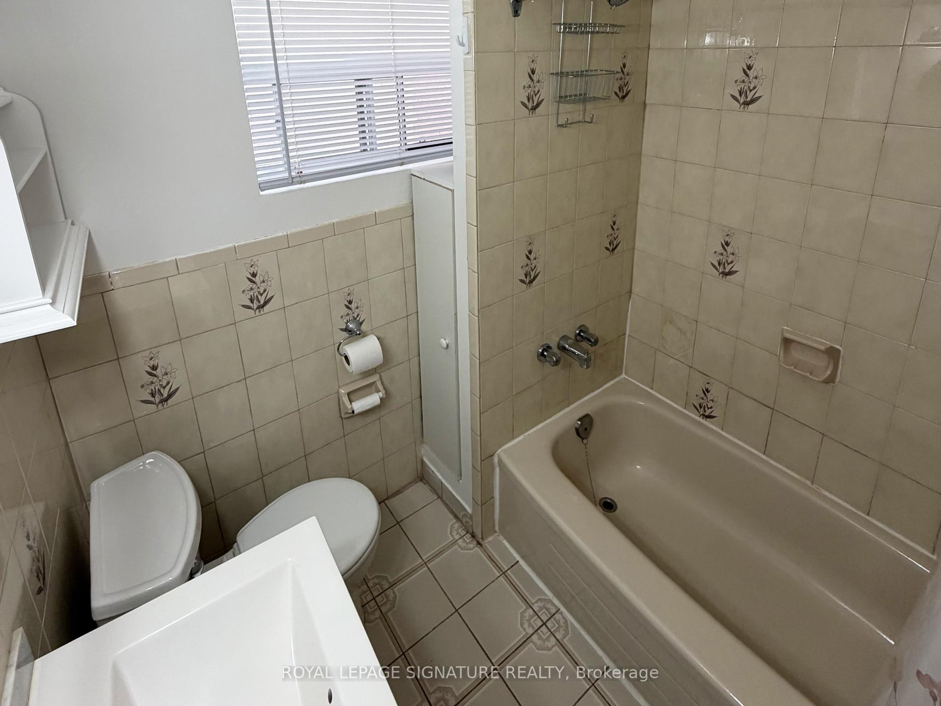 Photo 21 of Unit 2nd Flr, 455 B Danforth Avenue, Toronto, North Riverdale — HOMEH