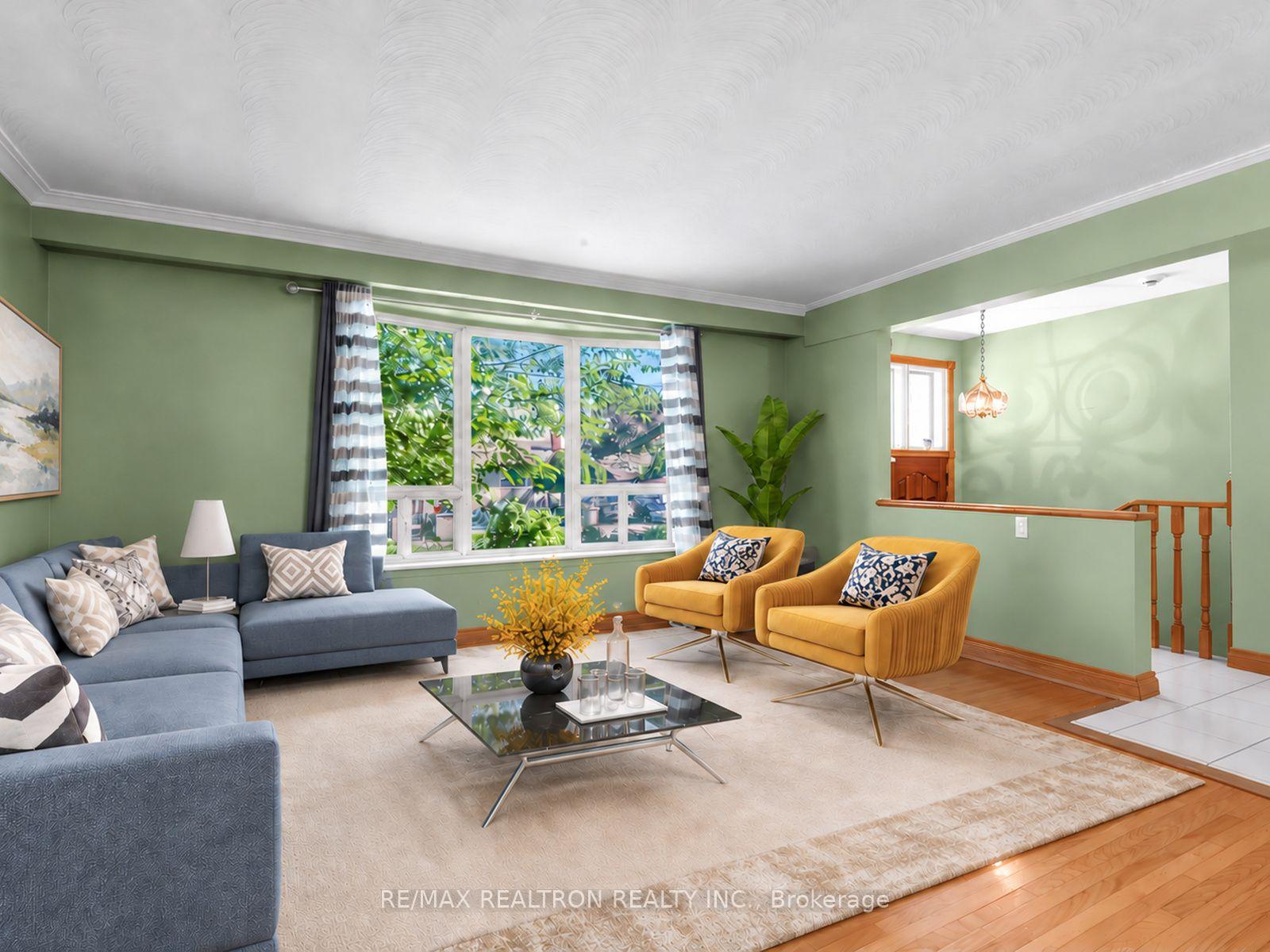 Photo 31 of 91 Spenvalley Drive, North York, Glenfield-Jane Heights — HOMEH